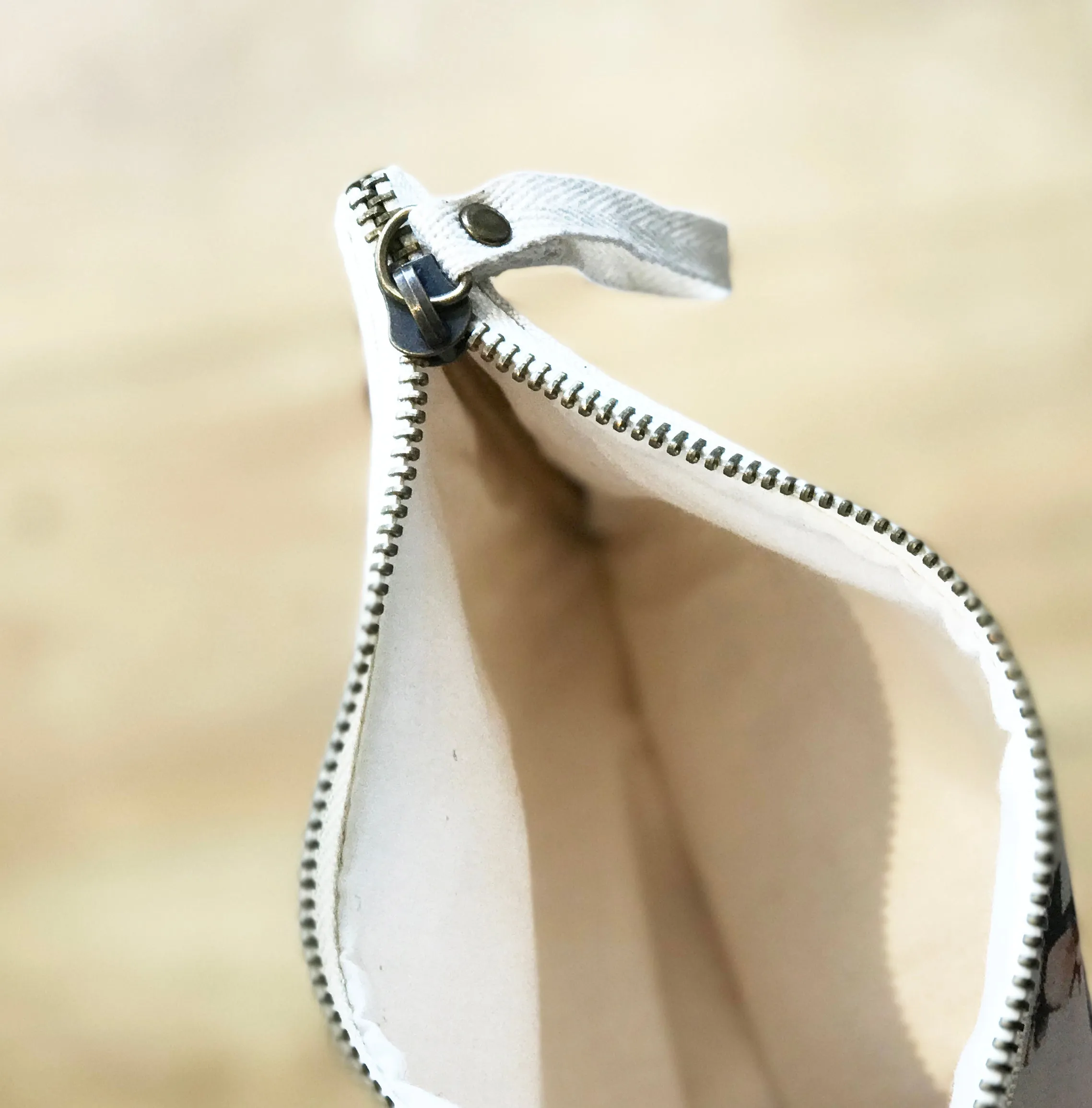 Sheep queen Journey pouch