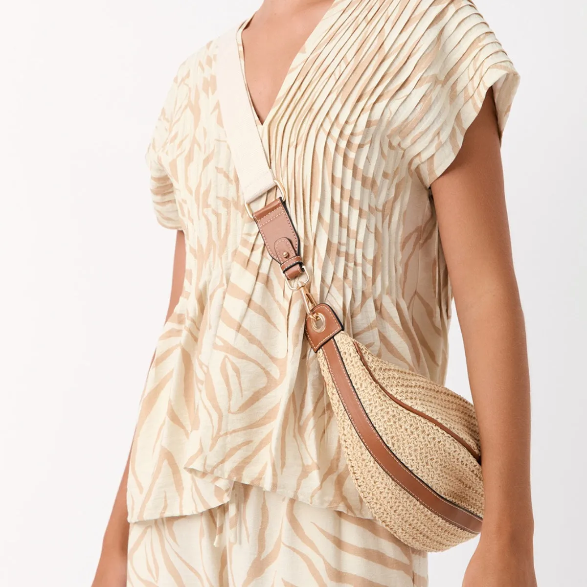 Sienna Crescent Paper Weave Handbag (Natural/Tan)